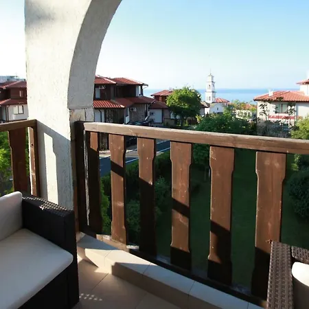 Design Family Paradise سفيتي فلاس